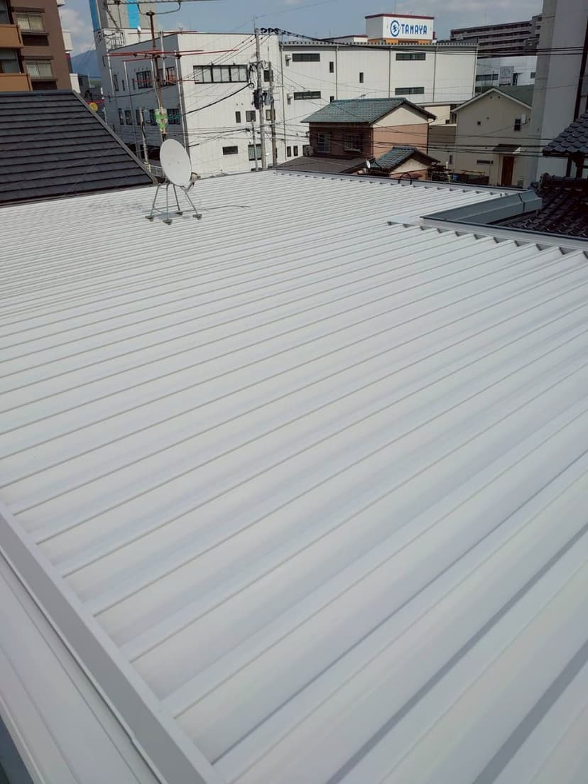 折板屋根塗装 施工後